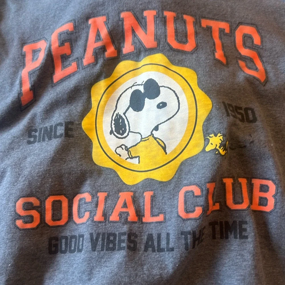 Peanut’s t shirt - Picture 2 of 4